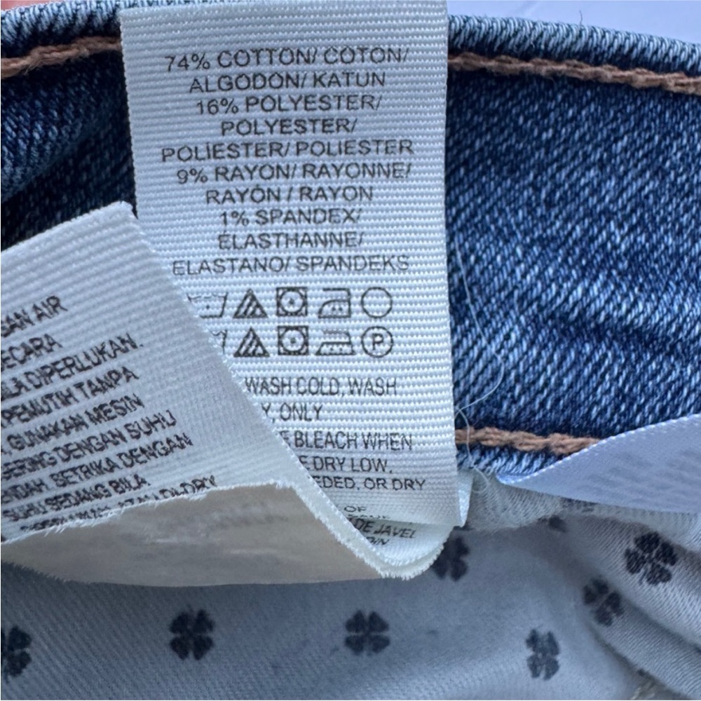 Lucky Brand Charlie Skinny in Carson Blue - Picture 8 of 9